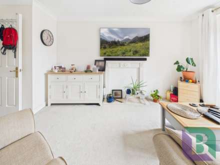 Eleanor Walk, Woburn, Image 5