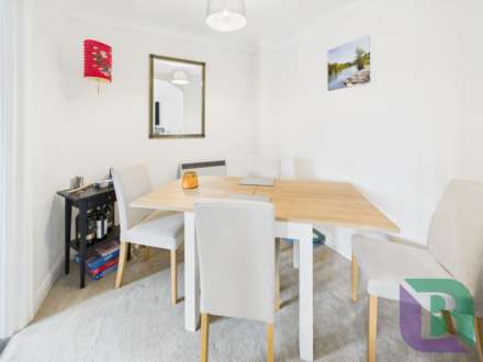 Eleanor Walk, Woburn, Image 6