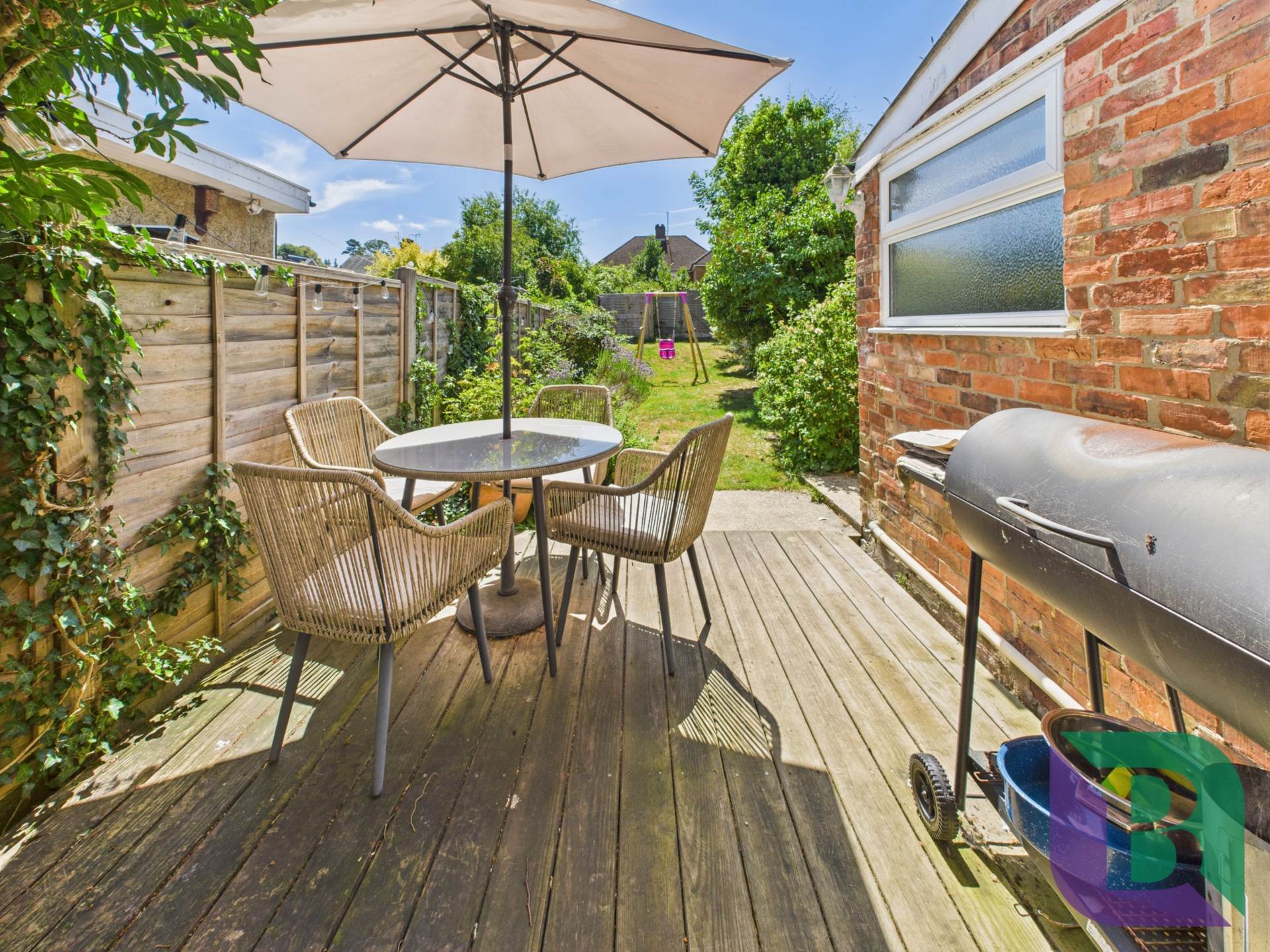 Vicarage Street, Woburn Sands, Image 19