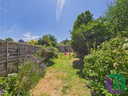Vicarage Street, Woburn Sands, Image 22
