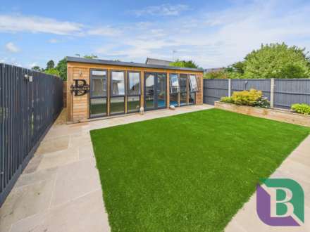 Vicarage Street, Woburn Sands, Image 14