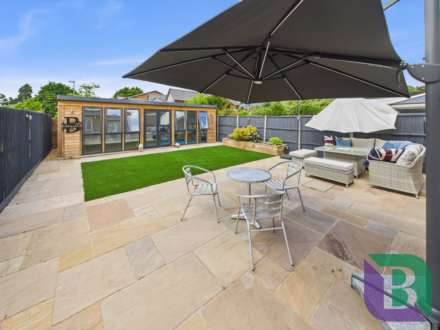 Vicarage Street, Woburn Sands, Image 15