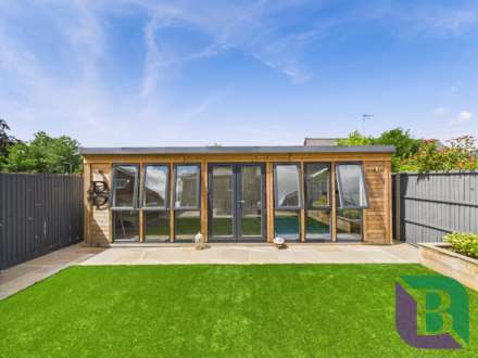 Vicarage Street, Woburn Sands, Image 16