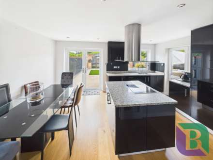 Vicarage Street, Woburn Sands, Image 7