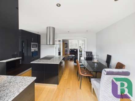 Vicarage Street, Woburn Sands, Image 8