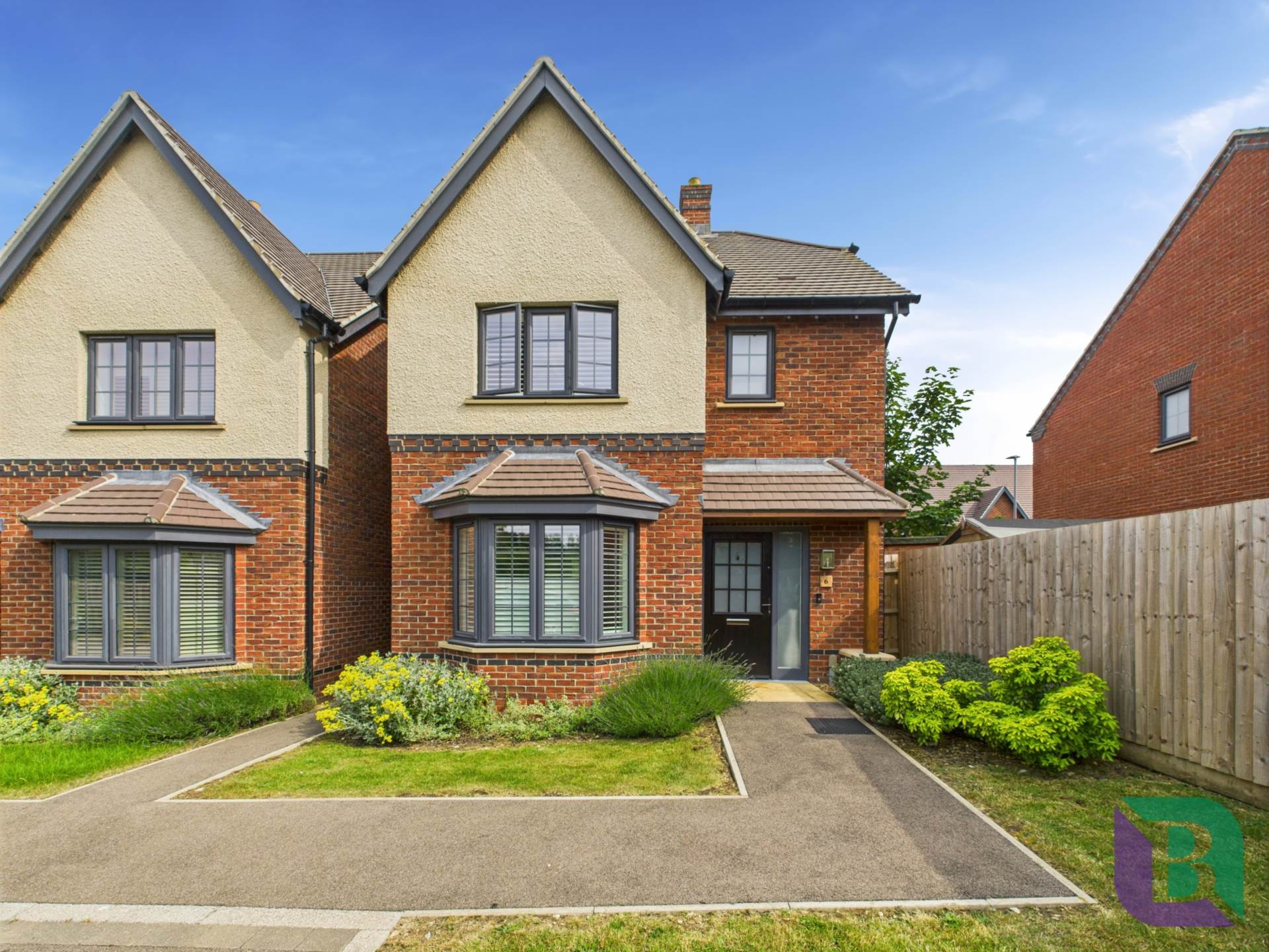 Menday Gardens Mews, Milton Keynes, Image 1