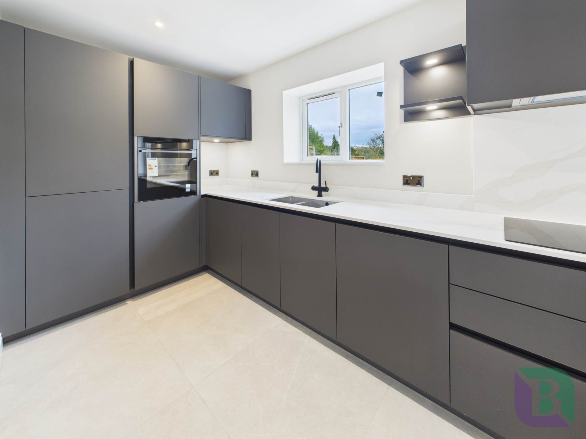 High Street, Woburn Sands, Image 5