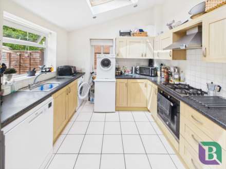 Simpson Road, Bletchley, Image 3