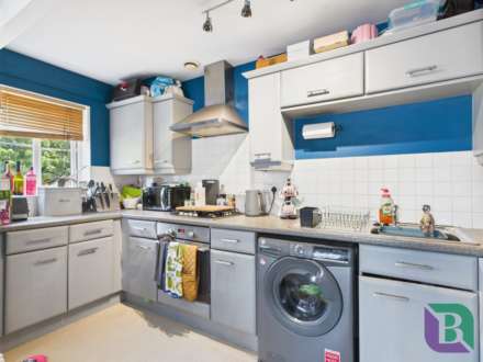 Cable Crescent, Woburn Sands, Image 4