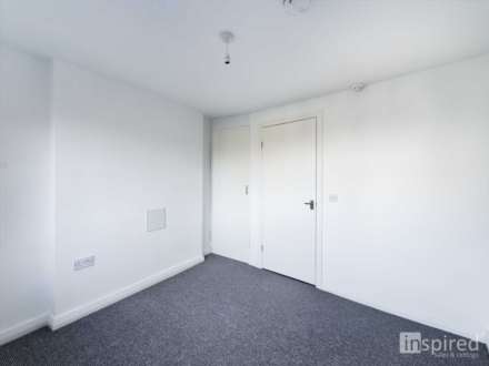 High Street, Newport Pagnell, Image 9