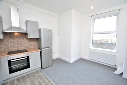Swan Court, College Street, Image 3