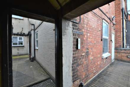 Swan Court, College Street, Image 5
