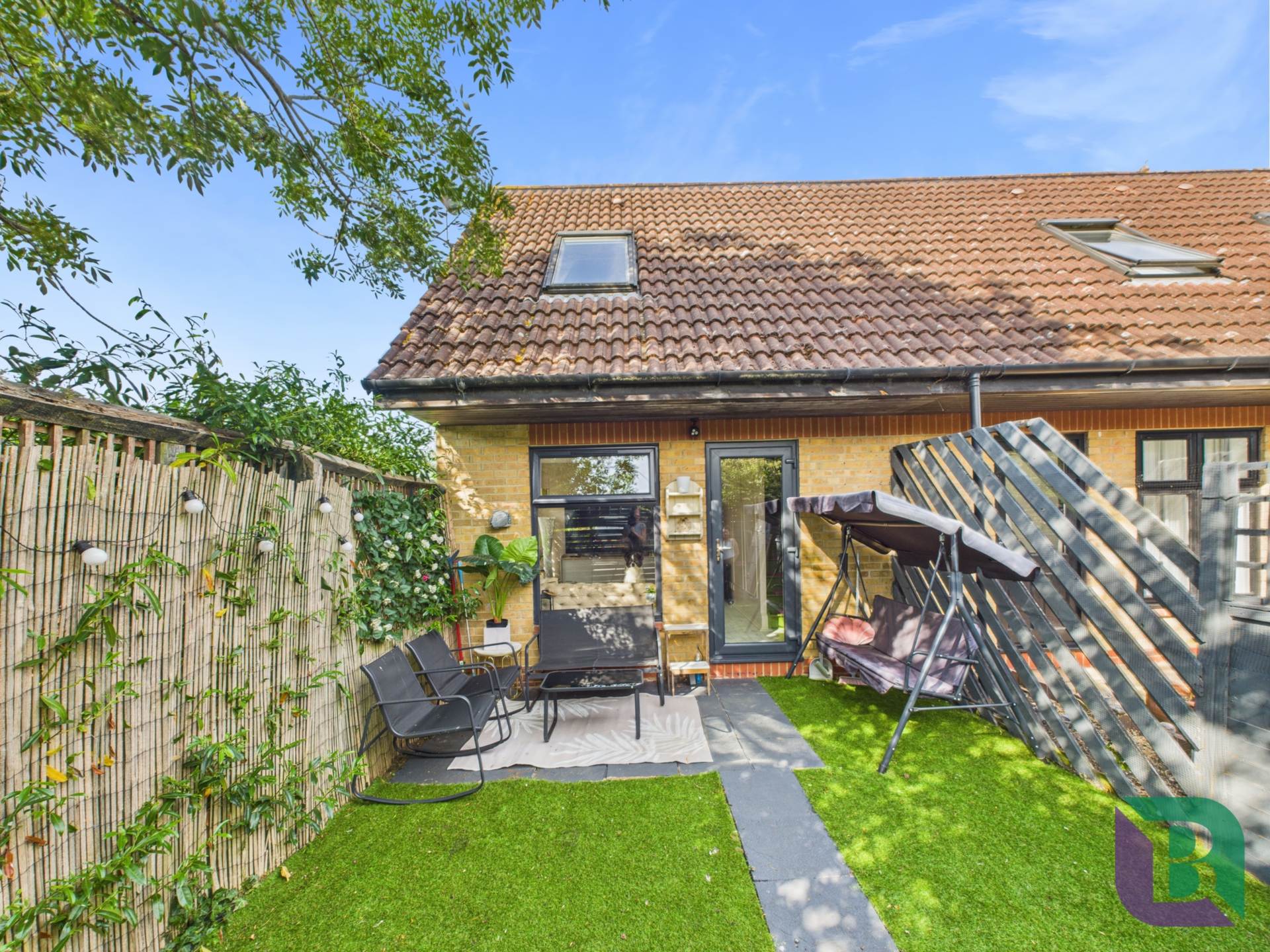 Upton Grove, Shenley Lodge, Image 16