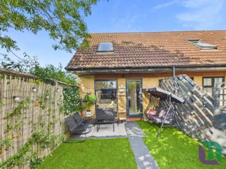 Upton Grove, Shenley Lodge, Image 16