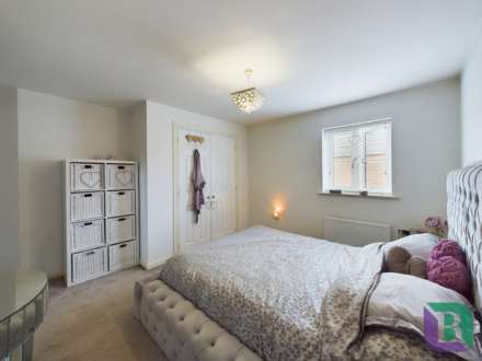 Blackhorse Drive, Old Stratford, Image 13
