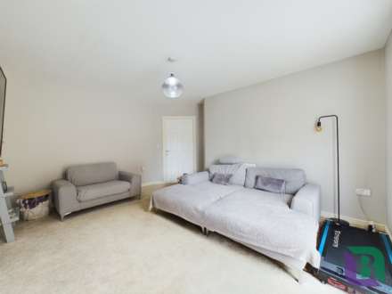 Blackhorse Drive, Old Stratford, Image 3