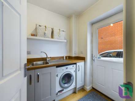 Blackhorse Drive, Old Stratford, Image 8
