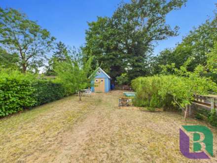 Wood Street, Woburn Sands, Image 11