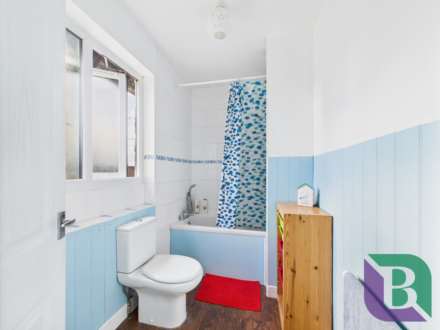 Wood Street, Woburn Sands, Image 16