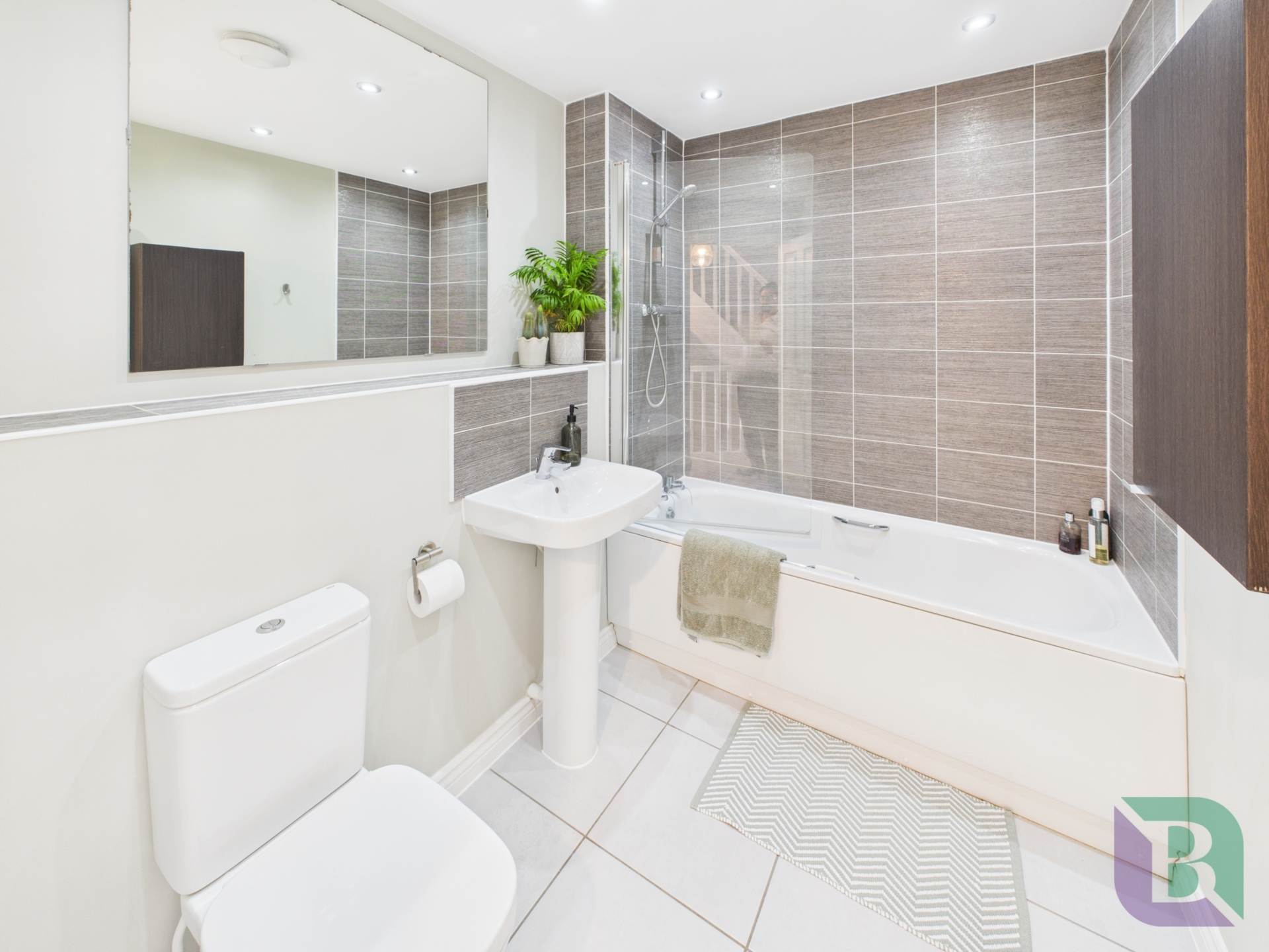 Summerlin Drive, Milton Keynes, Image 8