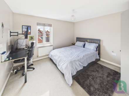 Summerlin Drive, Milton Keynes, Image 11