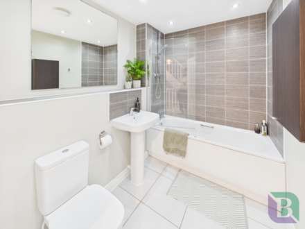 Summerlin Drive, Milton Keynes, Image 8