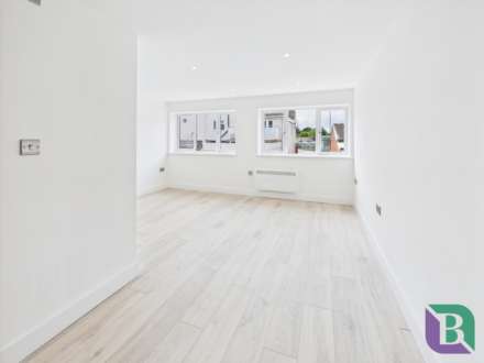 High Street, Woburn Sands, Image 7