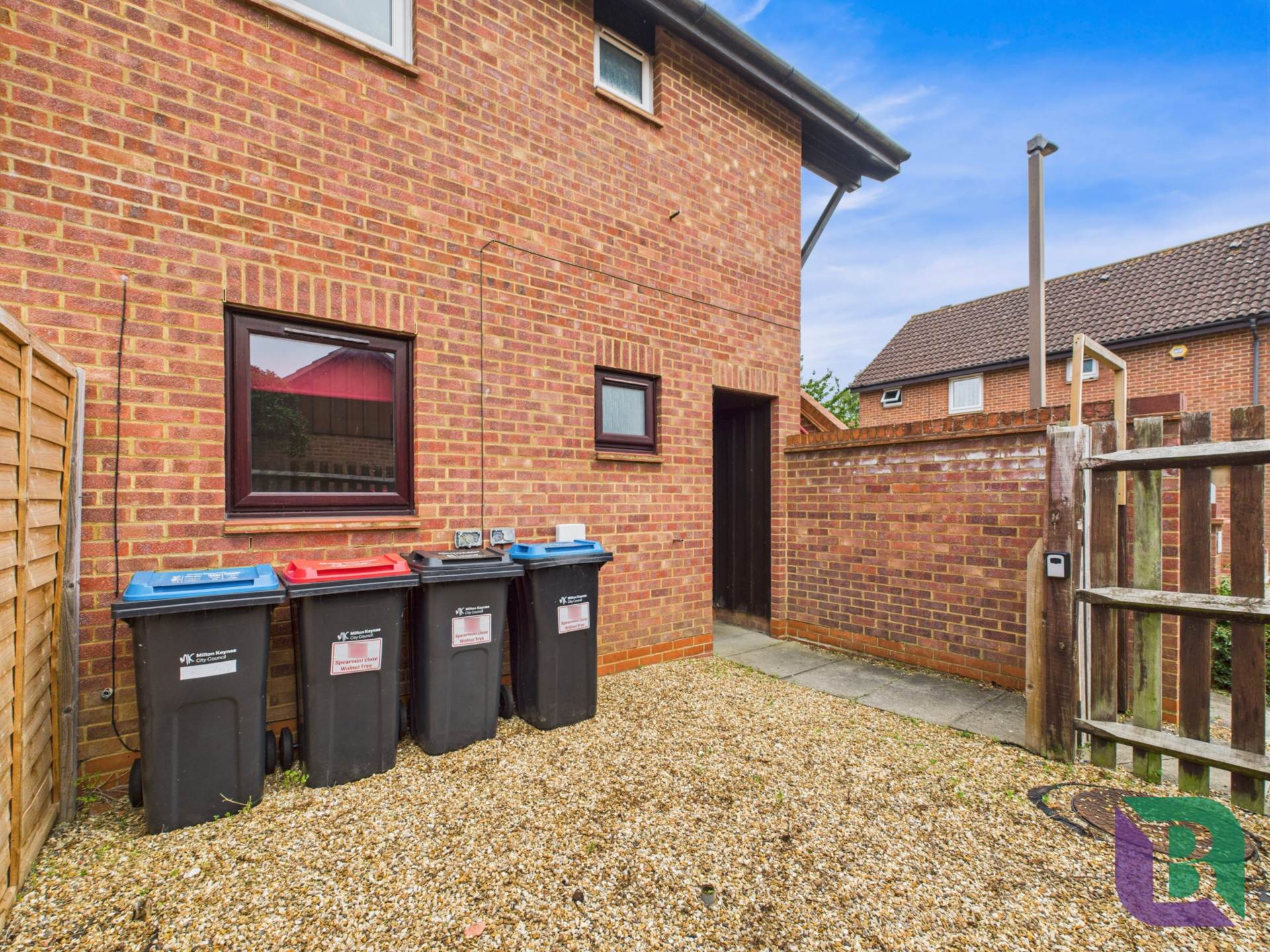 Spearmint Close, Walnut Tree, Image 10