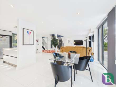 Church Road, Aspley Heath, Image 11