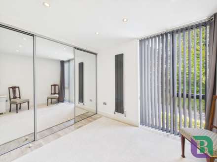 Church Road, Aspley Heath, Image 25