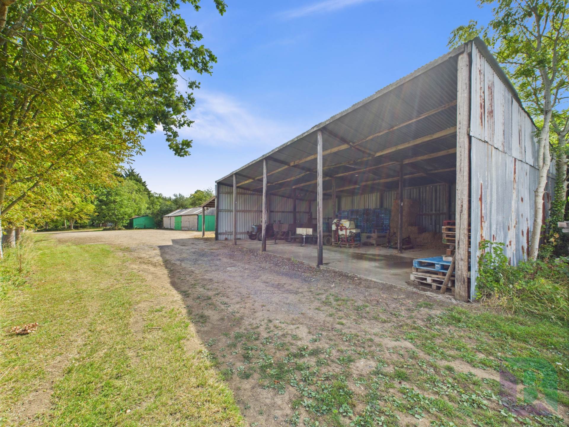 Salford Road, Milton Keynes, Image 3