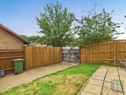 Chepstow Drive, Bletchley, Image 16