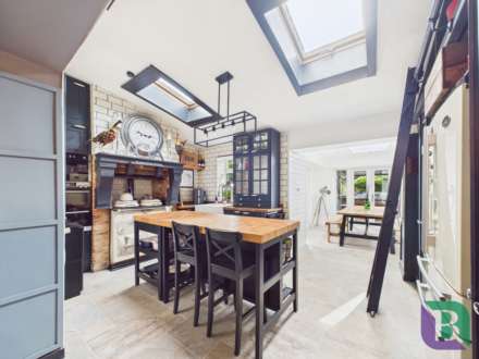 Newton Road, Bletchley, Image 4