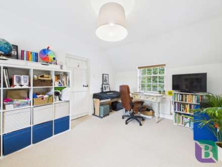 Church Road, Aspley Heath, Image 20