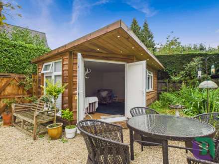 Church Road, Aspley Heath, Image 23