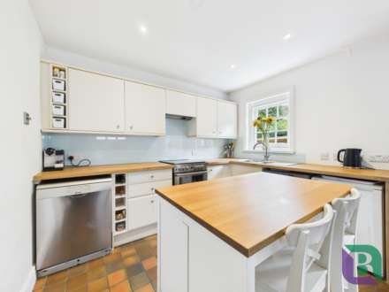 Church Road, Aspley Heath, Image 6