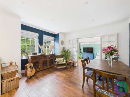 Church Road, Aspley Heath, Image 8