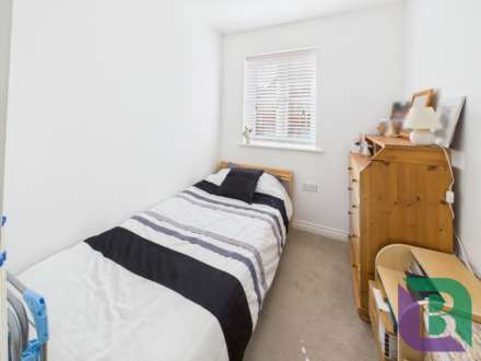 Drayhorse Crescent, Woburn Sands, Image 14