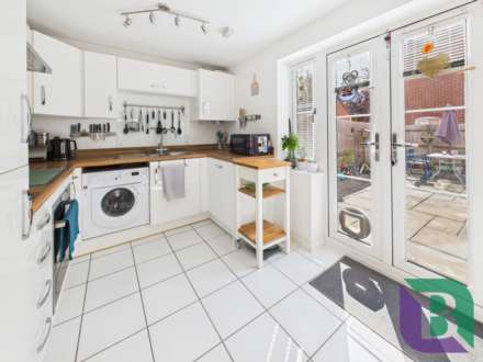 Drayhorse Crescent, Woburn Sands, Image 6