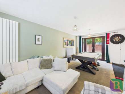 Rathbone Close, Crownhill, Image 3