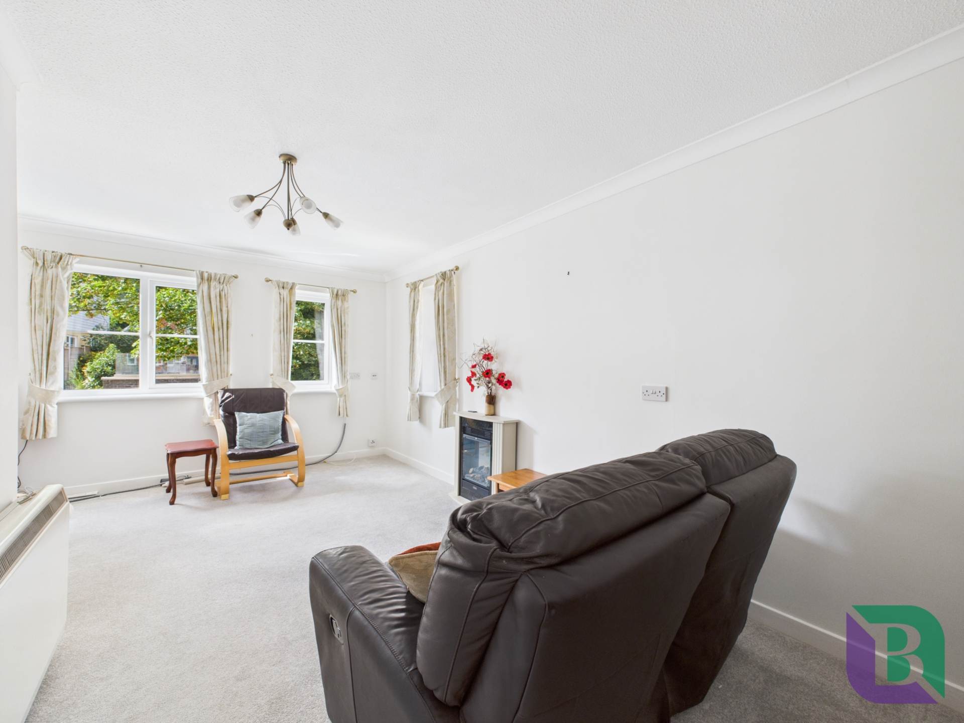 Woburn Road, Woburn Sands, Image 2