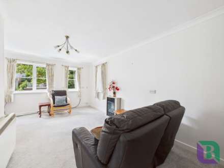 Woburn Road, Woburn Sands, Image 2