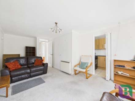 Woburn Road, Woburn Sands, Image 5