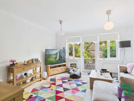 Lowland Road, Tattenhoe, Image 3