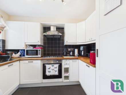 Lowland Road, Tattenhoe, Image 7