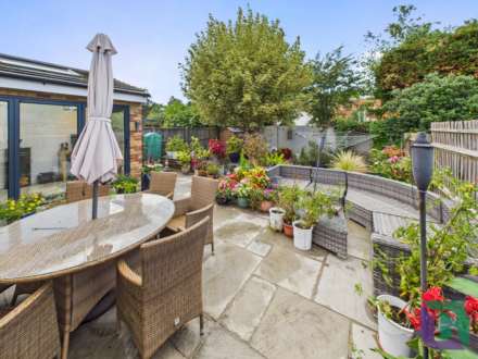 Vicarage Street, Woburn Sands, Image 12
