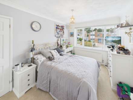 Vicarage Street, Woburn Sands, Image 13
