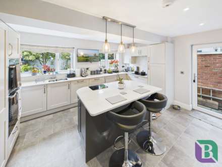 Vicarage Street, Woburn Sands, Image 2