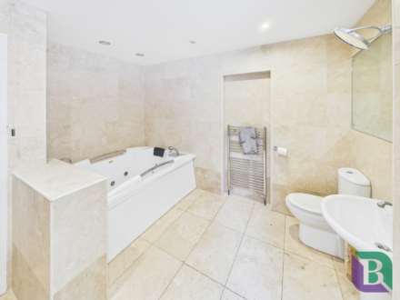 Silverbirches Lane, Aspley Heath, Image 15