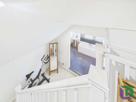 Silverbirches Lane, Aspley Heath, Image 17